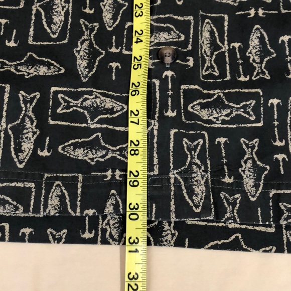 Timberland XL button up fish & hook print green - Picture 9 of 10